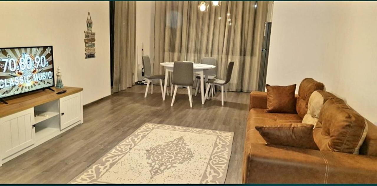Apartament Max Mamaia Nord Appartamento Năvodari Esterno foto